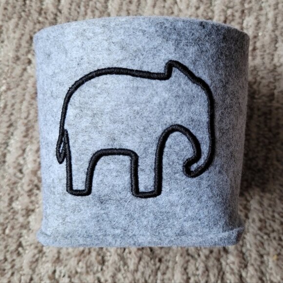 Thirty-One Dreamkeeper Mini Bin Brushed Whisper Grey Elephant Faux Leather Loop - Picture 2 of 12